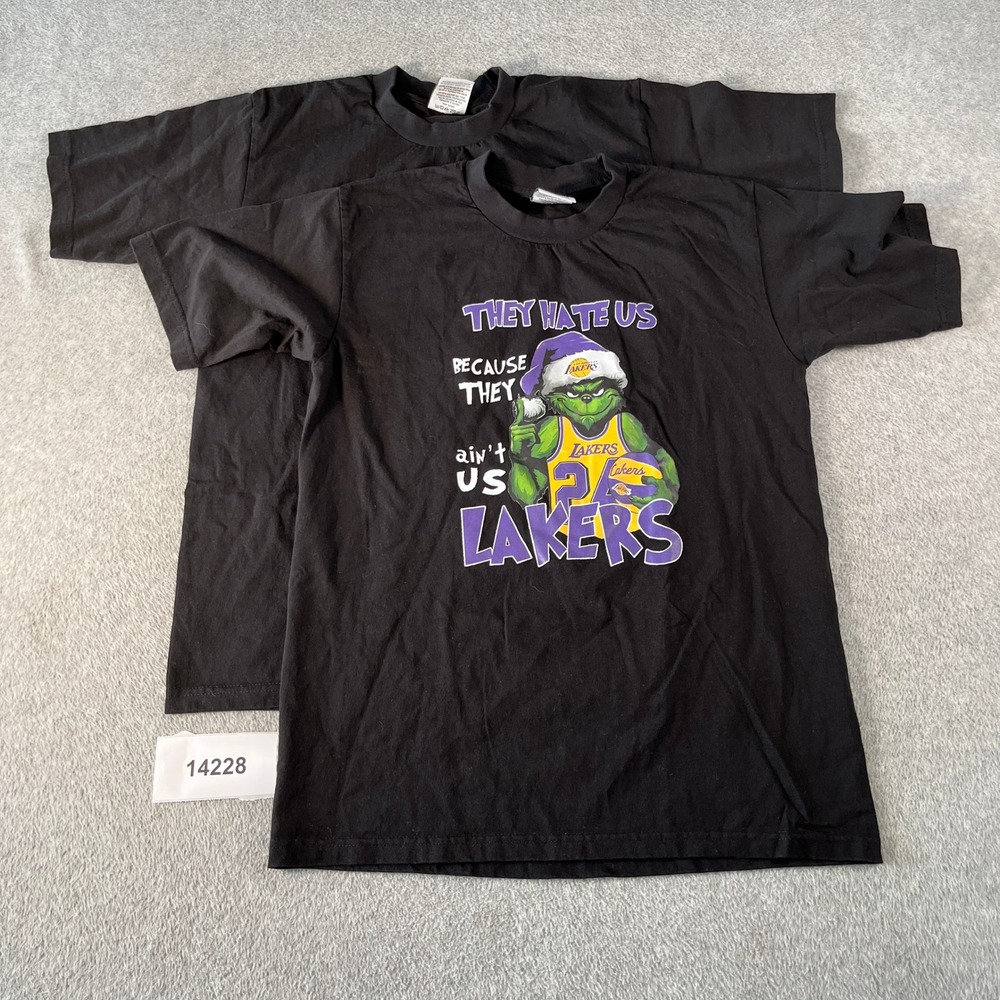 Los Angeles Lakers Shirt Mens Medium Black Pro Club NBA Grinch Graphic Lot of 2